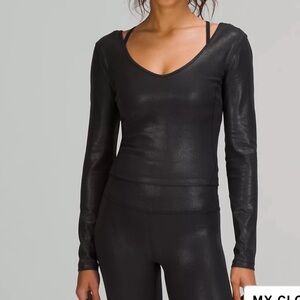 lululemon athletica Shiny Black Crop Top